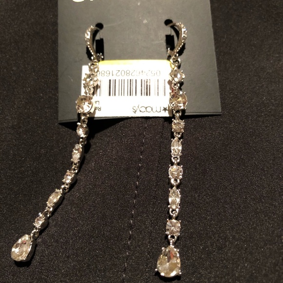 New givenchy earring - Picture 2 of 4